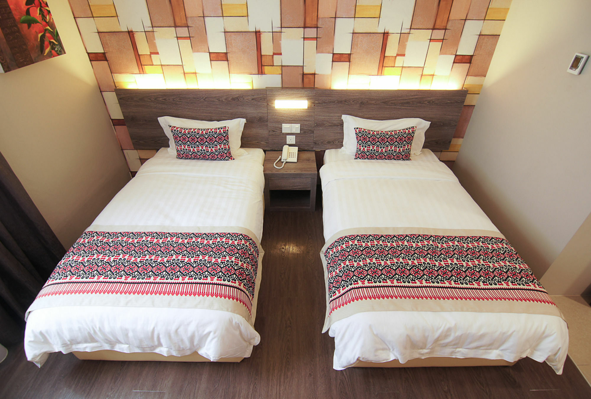 Ajang Hotel Мірі Екстер'єр фото